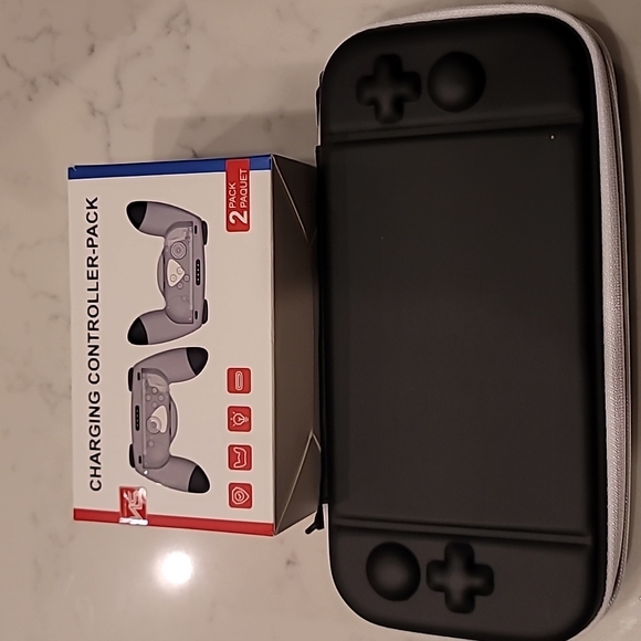 no brand Other - Nintendo switch charging controller pack and travel case
